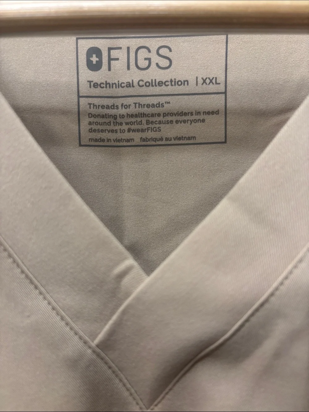 FIGS Men Short Sleeve V-Neck Scrub Top - Sand Beige
